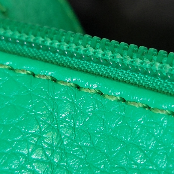 Small Green Hand Bag - Picture 7 of 13